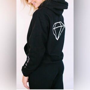 Zoe Chicco Women’s Black Champion Pullover Sweatshirt Hoodie Size: Large